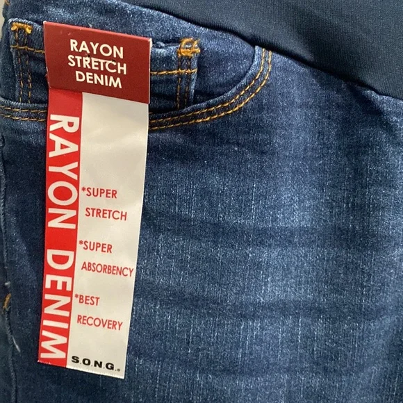 S.O.N.G Maternity Curvy Shorts Size Medium - Picture 3 of 6